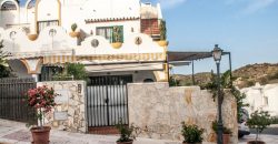 ADOSADO EN MARBELLA / TOWNHOUSE IN MARBELLA AREA.