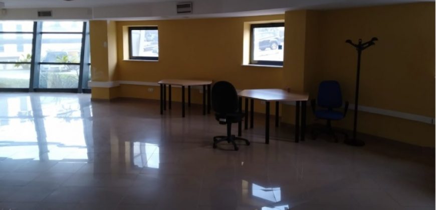 EDIFICIO OFICINAS/ OFFICES BUILDING